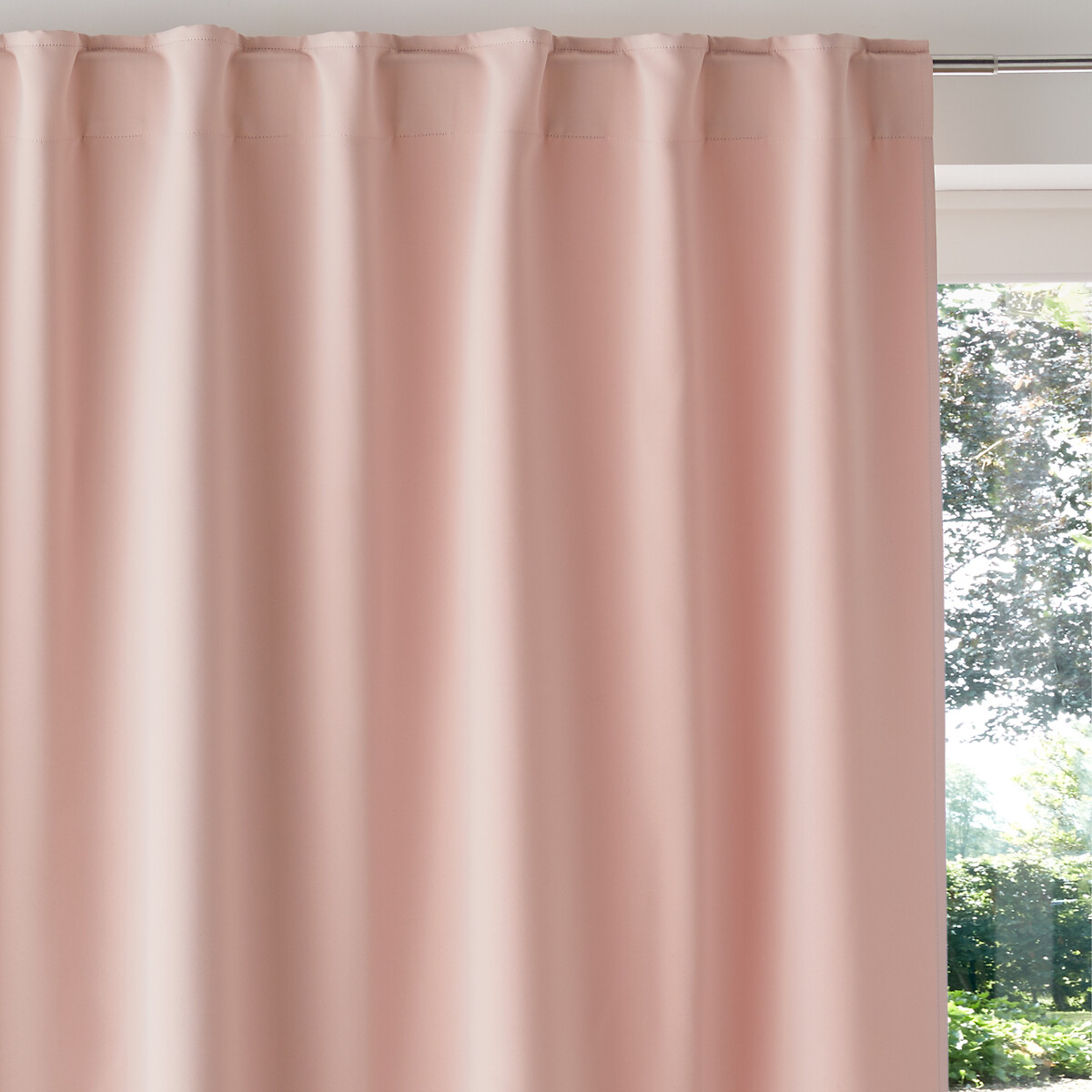 LA REDOUTE INTERIEURS<br>Cortina blackout Voda com laços ocultos