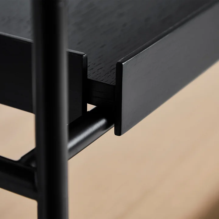Woud - Tray Shelf niedrig, Walnuss / schwarz (Konfiguration 1)