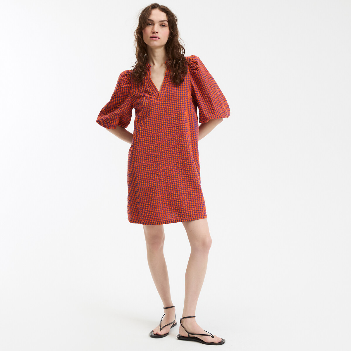 COLEÇÃO LA REDOUTE<br>Vestido curto xadrez com decote em V e mangas bufantes