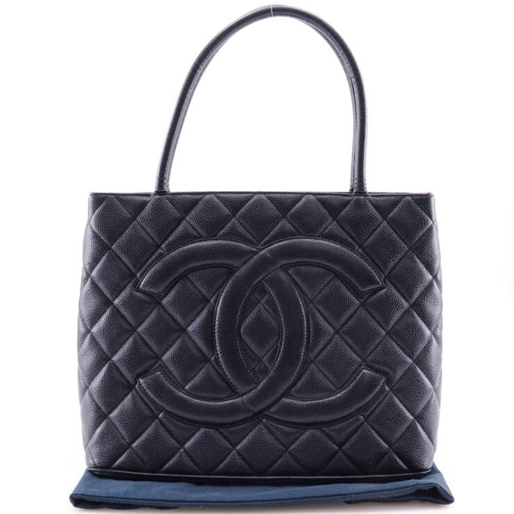 Chanel Vintage Chanel Medaillon Black