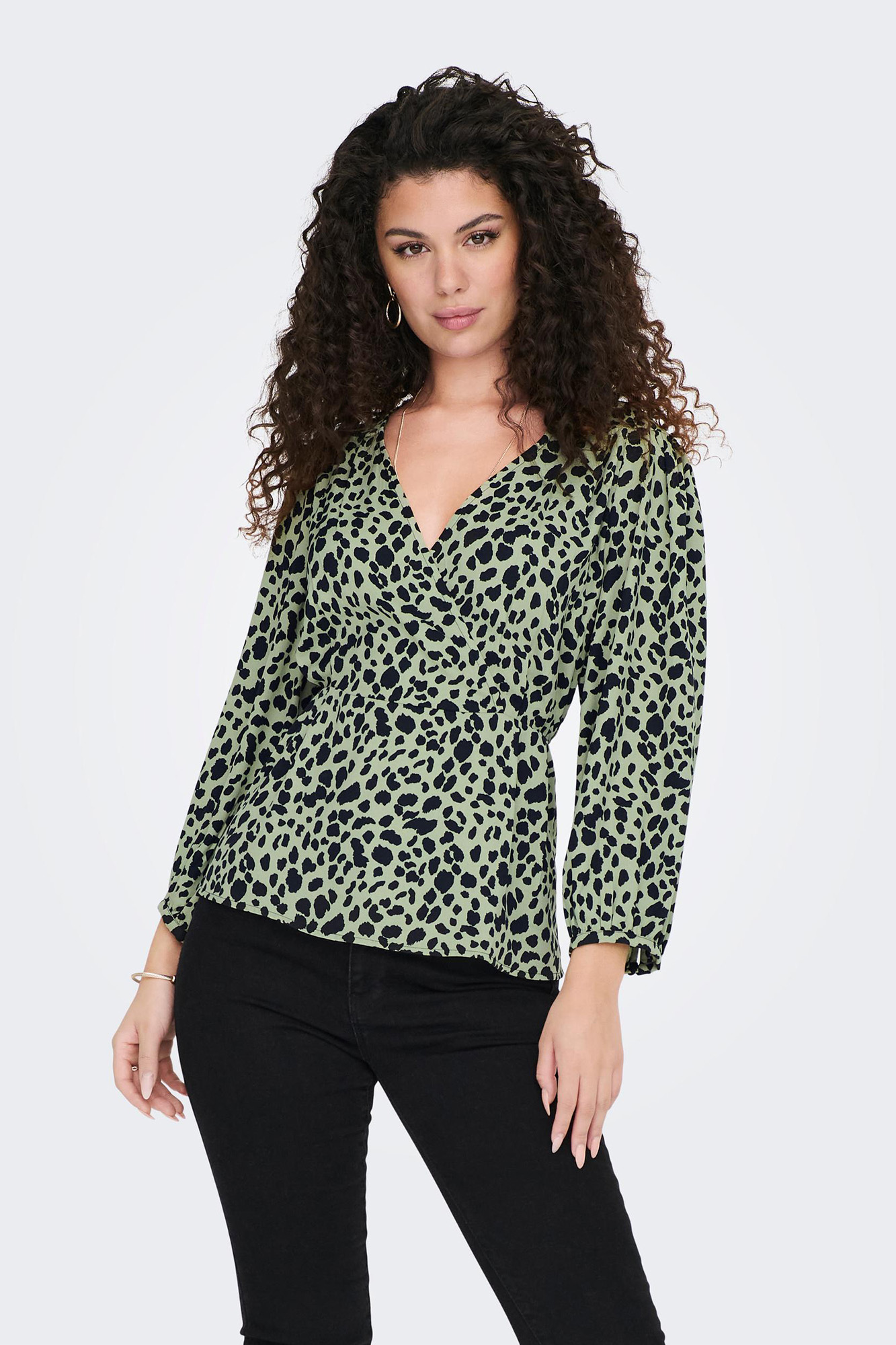 Blusa envelope com mangas 3/4