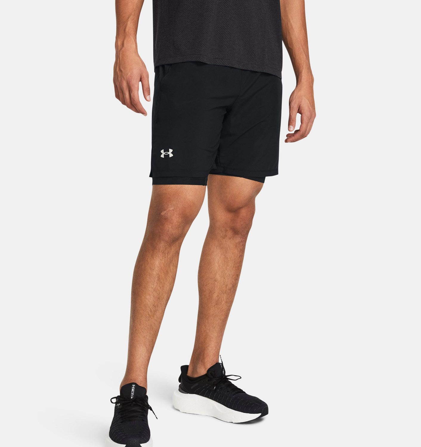 Under Armour  Launch 7