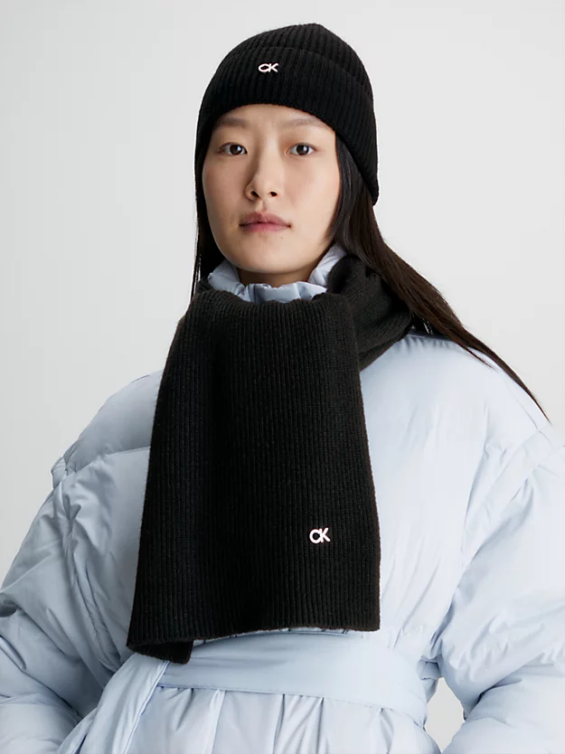 Conjunto de presente com cachecol e gorro