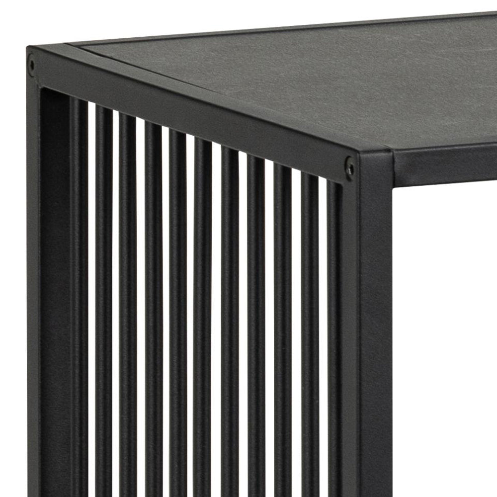 by fonQ Barry Sidetable