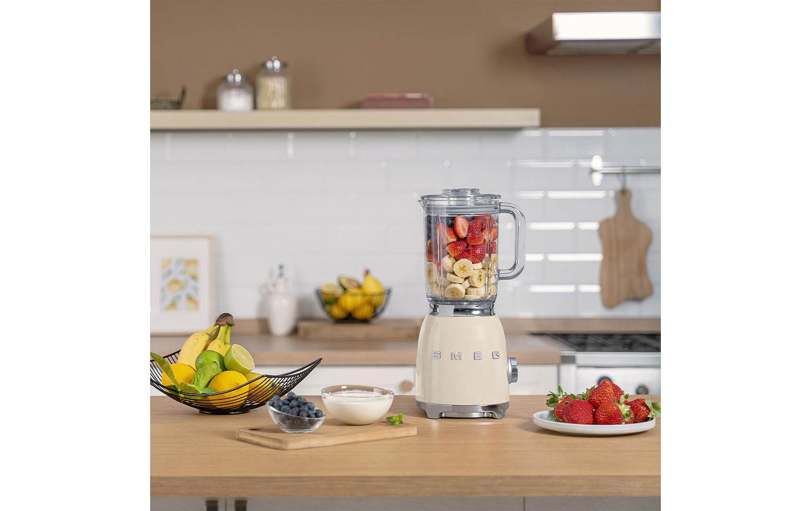 Standmixer 50's Style BLF03CREU Crème<br>Leistungsstarker Mixer