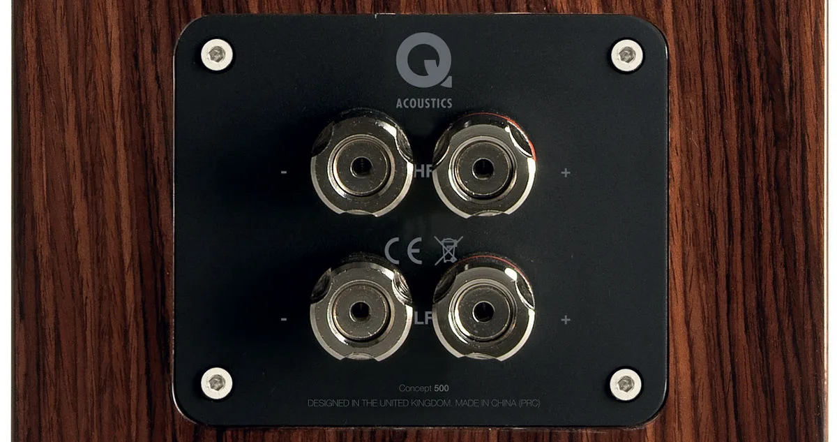Q Acoustics Concept 500 Noir & Noyer (la paire) Enceintes colonne