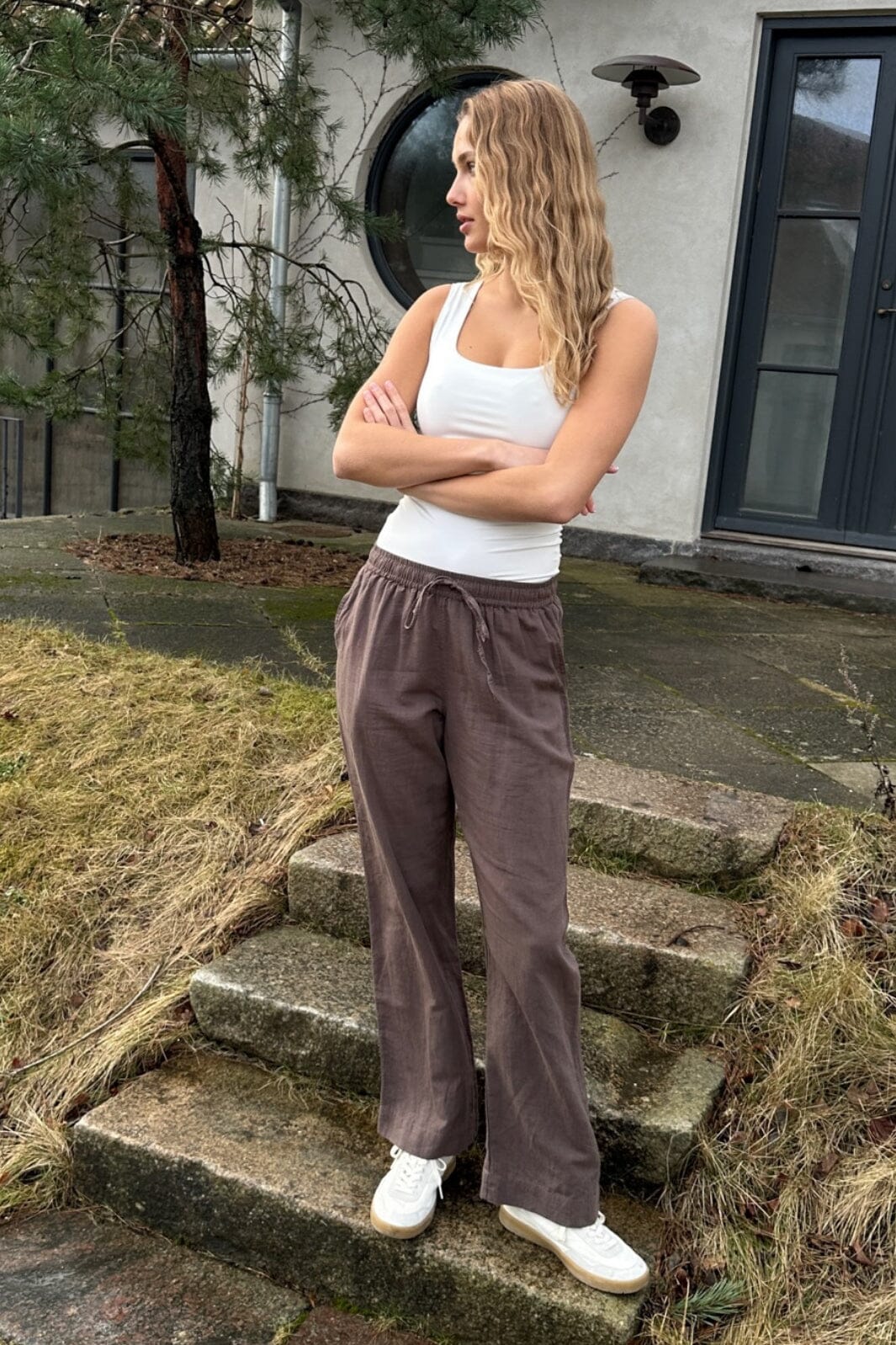 Neo Noir Sonar Linen Pants brown