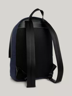 Mochila com o logotipo da Prep Classics