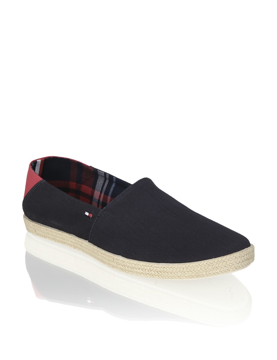 EASY SUMMER SLIP ON