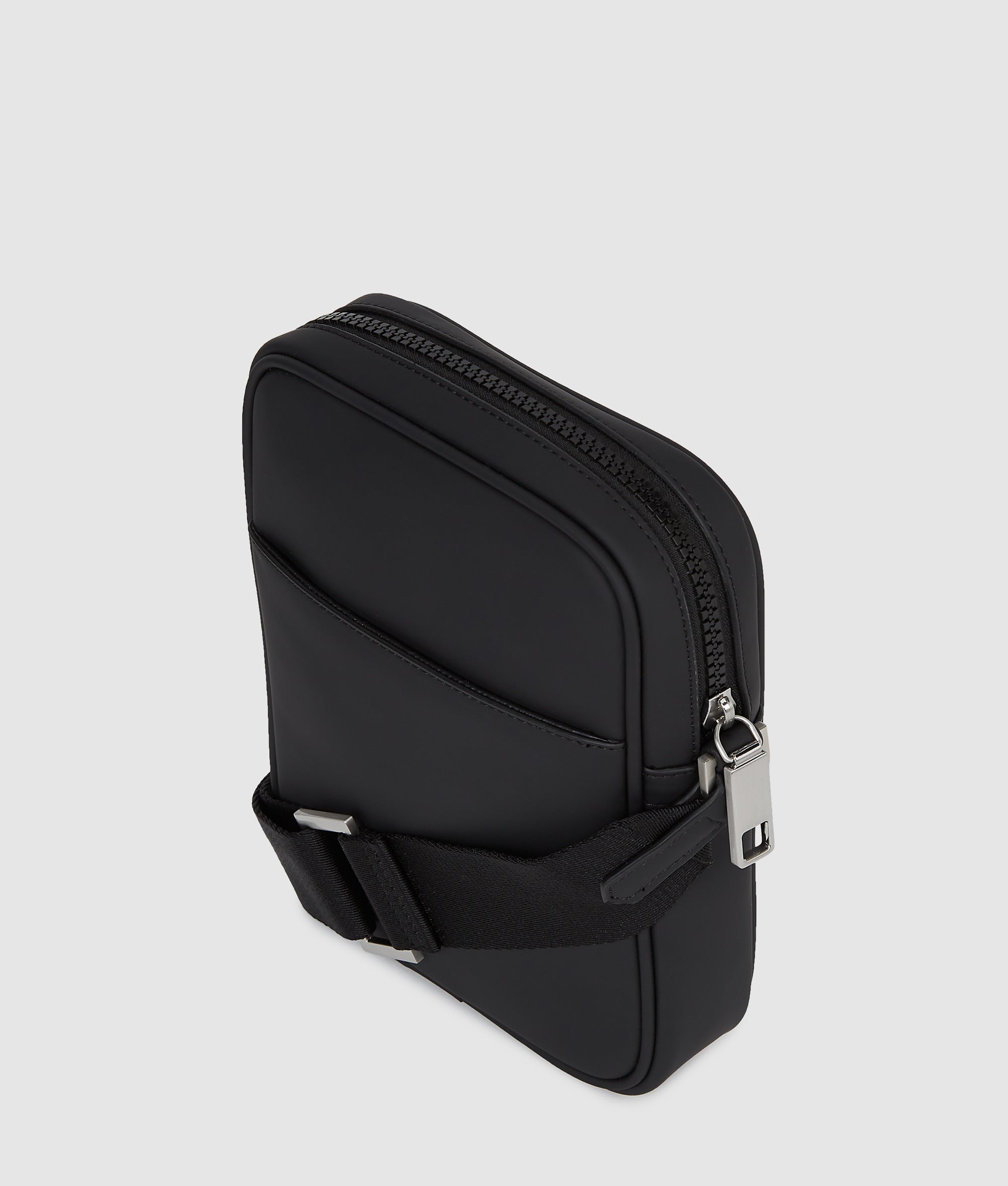 Minimalistische crossbodytas met logo