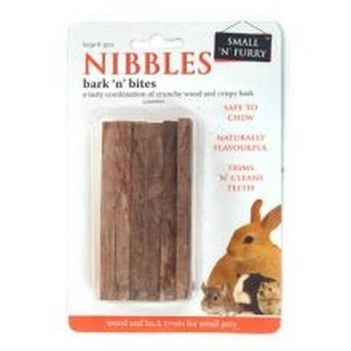 Petiscos de casca de árvore com sabor natural para animais de pequeno porte.