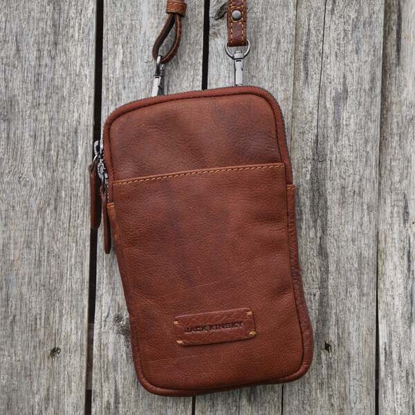 Handytasche gross mit Gürtelschlaufe .780 cognac