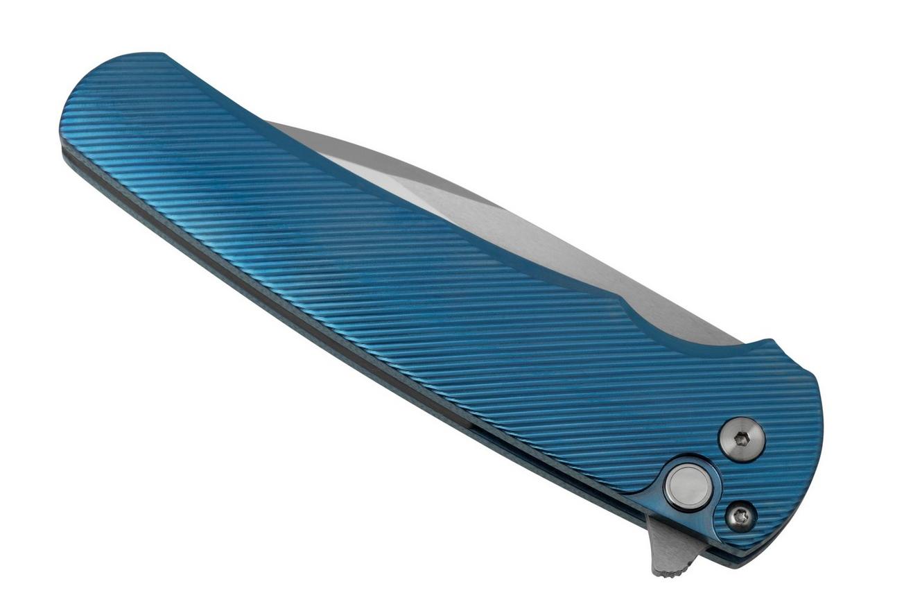 Pro-Tech Malibu Mike Irie Custom 2023, Blue Titanium handle, Gold Lip Pearl Button, Wharncliffe Blade, zakmes