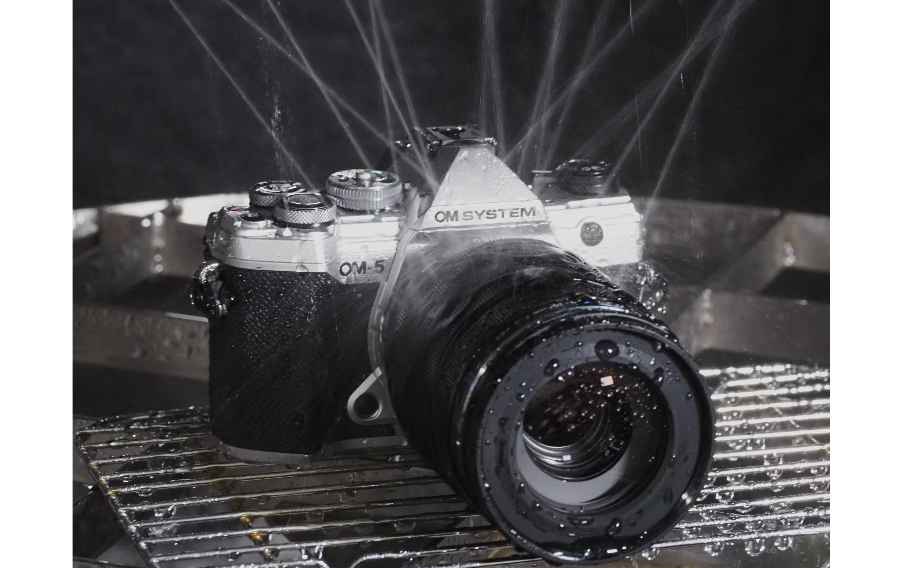 Fotokamera OM-5 Body Silber<br>Spiegellose OM SYSTEM Kamera, Adventure-Kamera