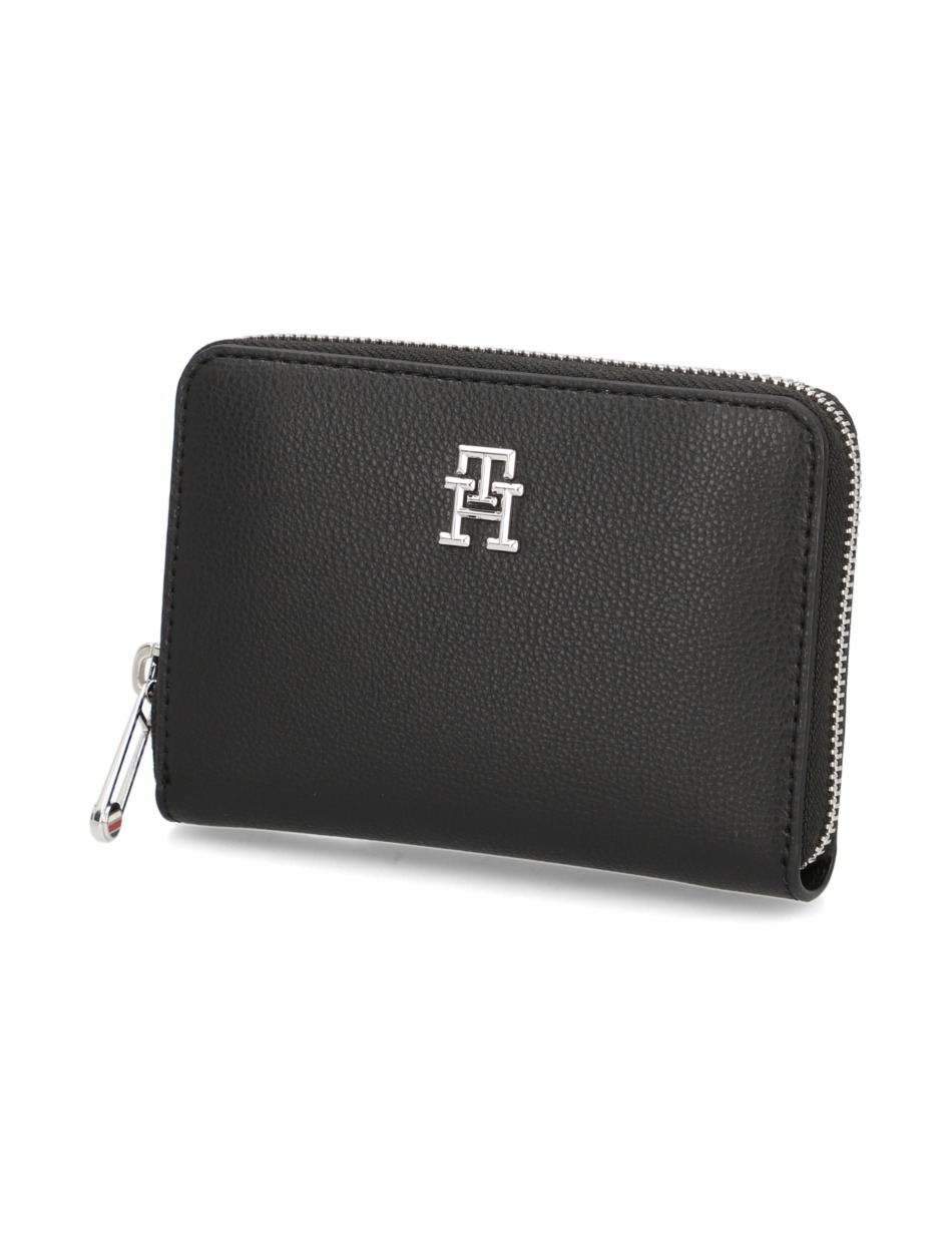 TH ESSENTIAL SC MED ZA