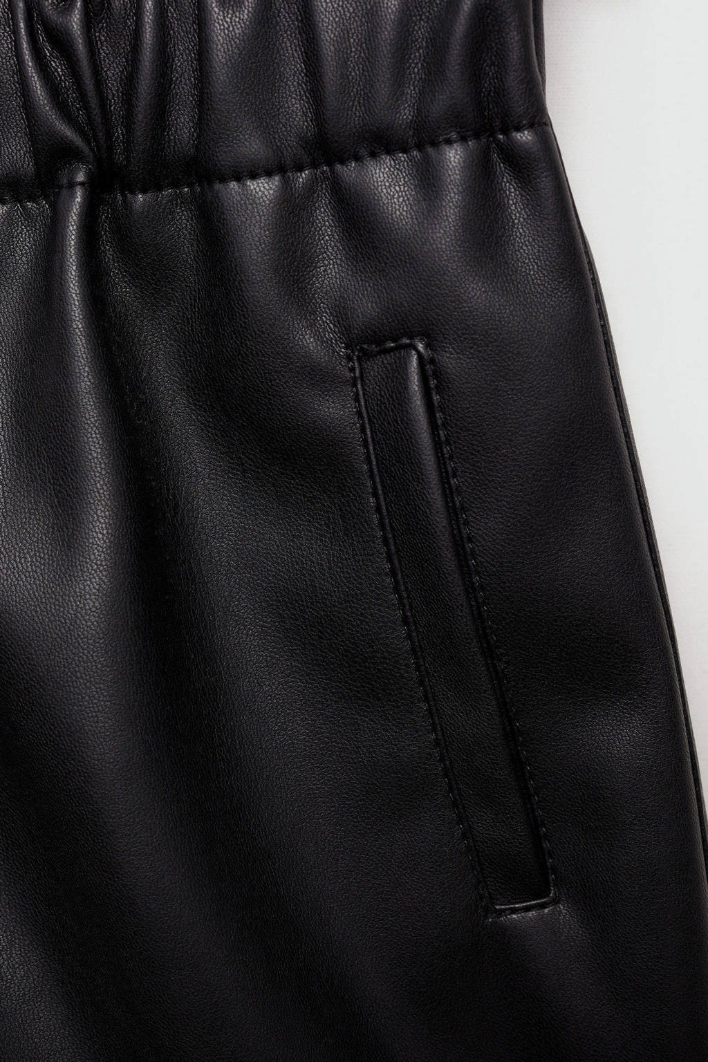 Mango Kids imitatieleren paperbag short zwart