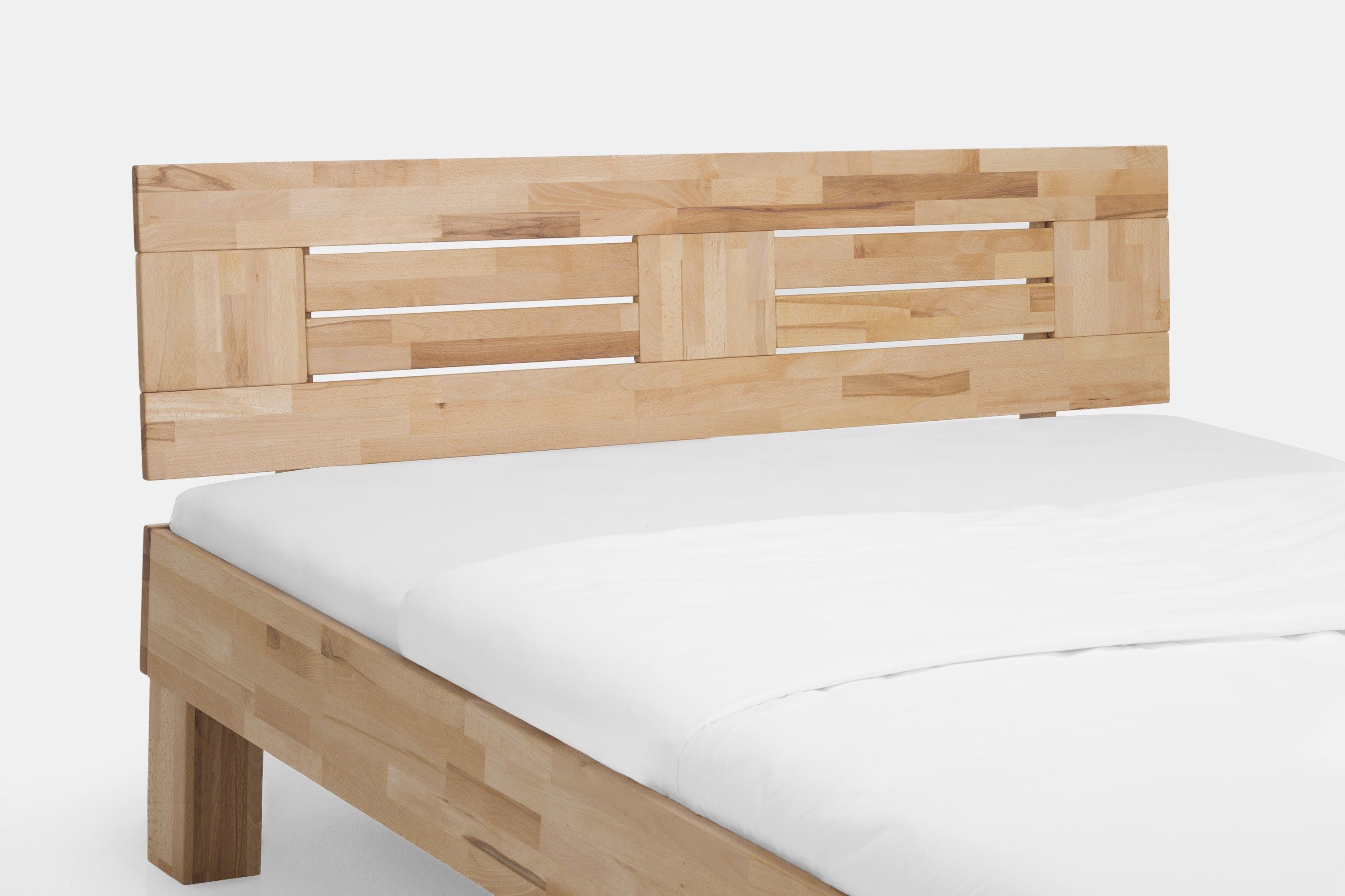 Holzbett Classic 200 x 200 cm Kernbuche geölt