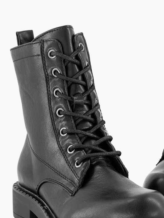 Claudia Ghizzani Veterboot