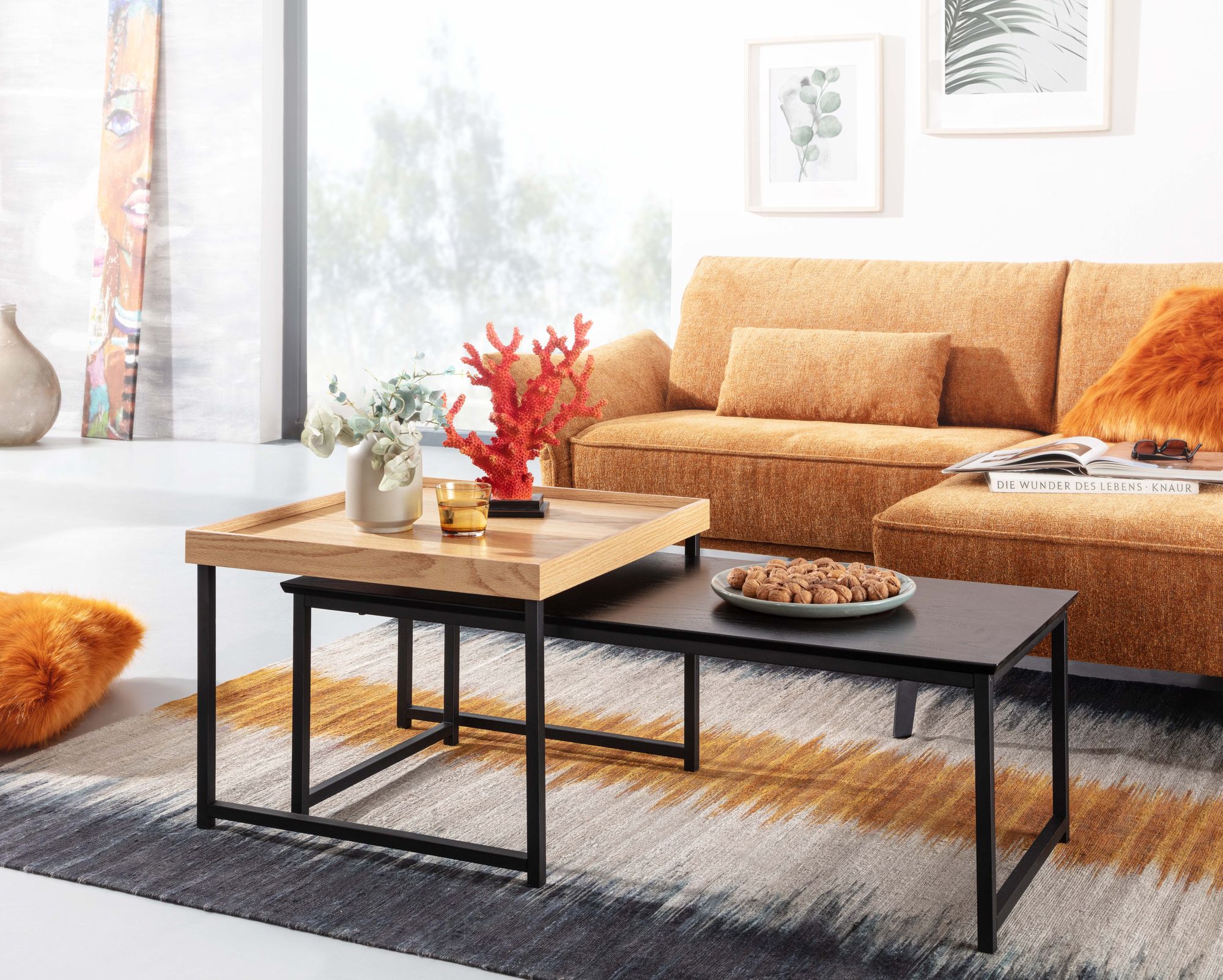 KADIMA DESIGN Couchtische 2er Set SILVANUS: Holz und Metall, Eiche/Weiß, ineinanderschiebbar, Eichenfurnier/lackiertes MDF.