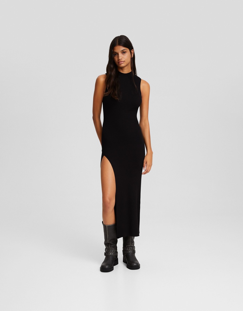 Vestido midi de malha sem mangas com gola alta
