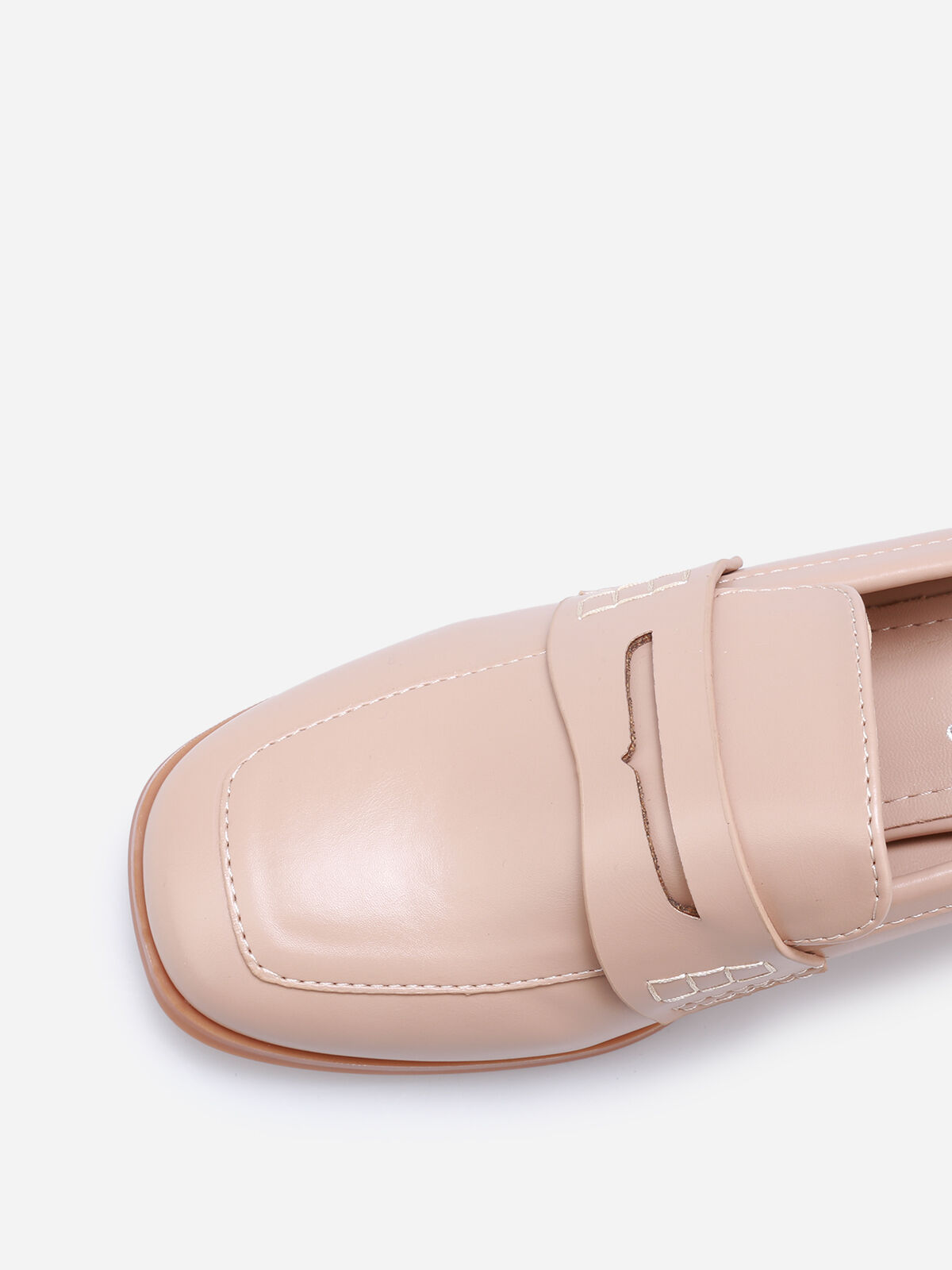 Mocassins à talon et surpiqûres- Taupe
