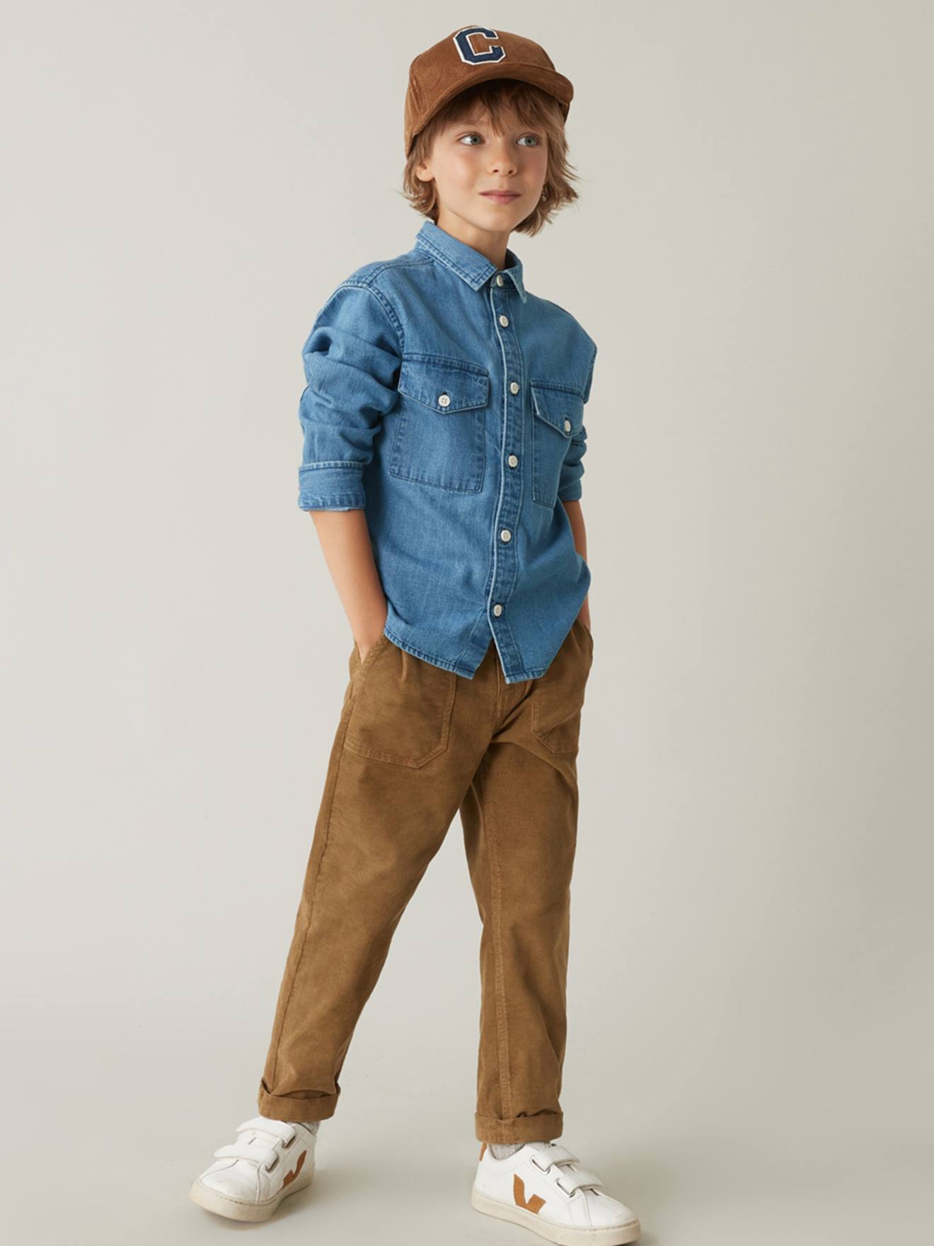 Camisa Oxford lisa azul-clara para meninos