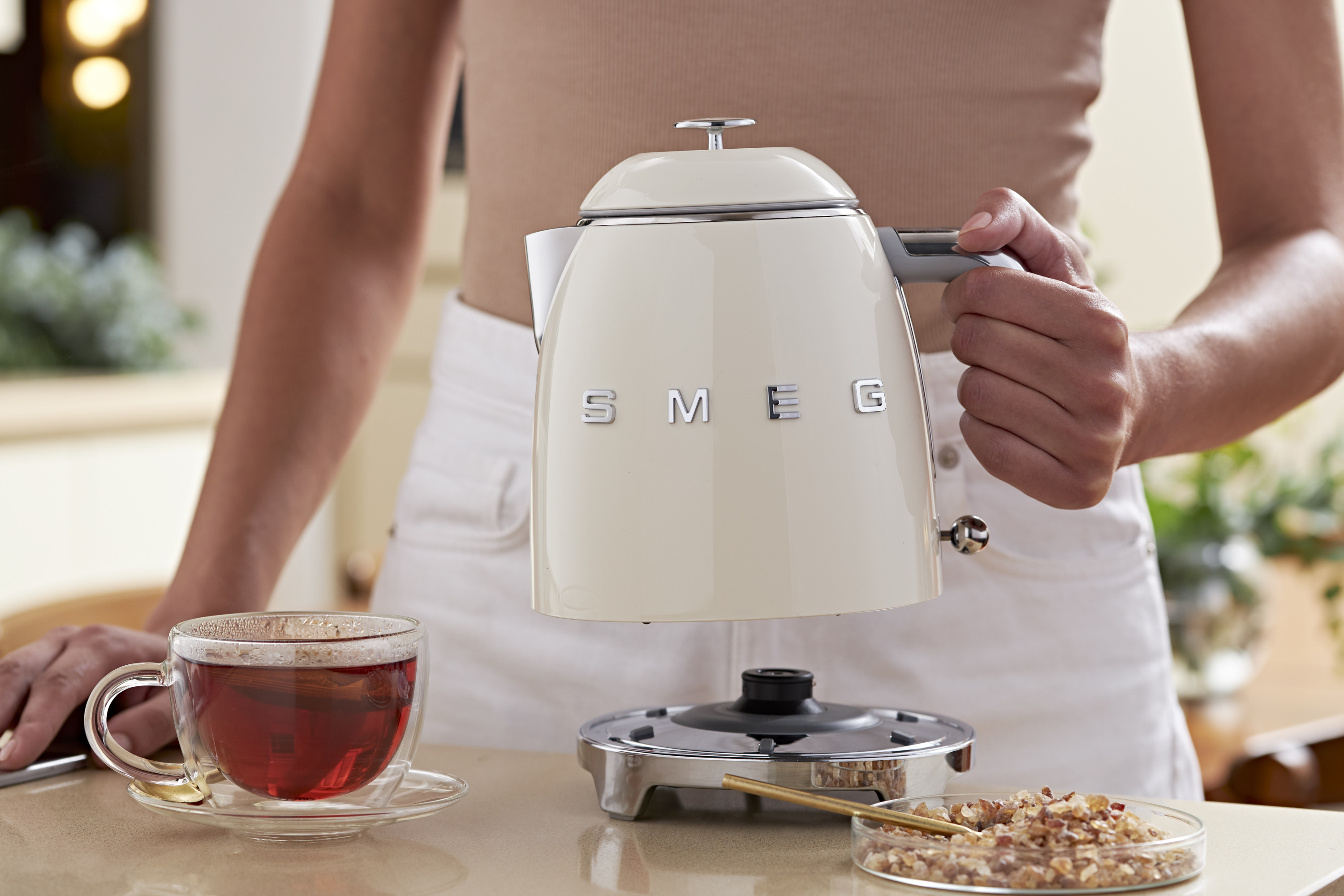 Mini-Wasserkocher smeg