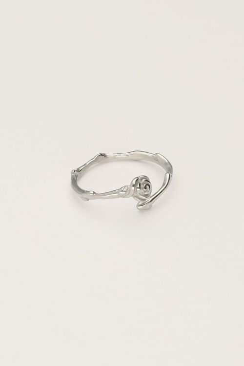 Vintage ring met platte roos