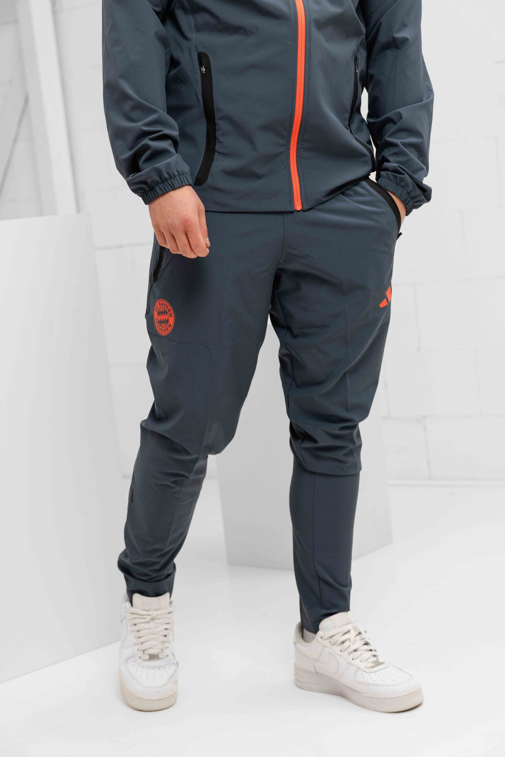 F.C. Bayern München Vis Tech Trainingspak Senior 2025/2026