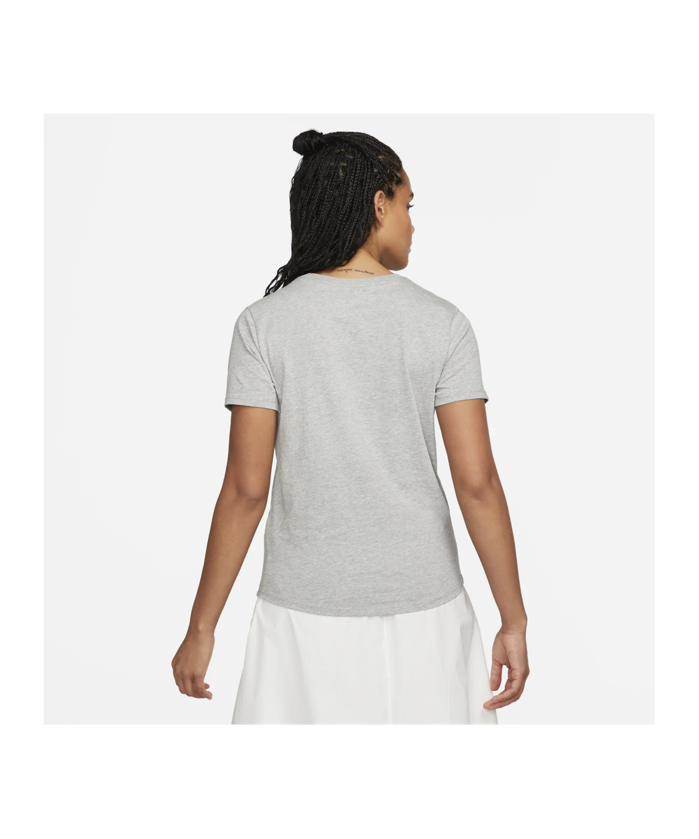 Nike Club Essentials T-Shirt Damen F063
