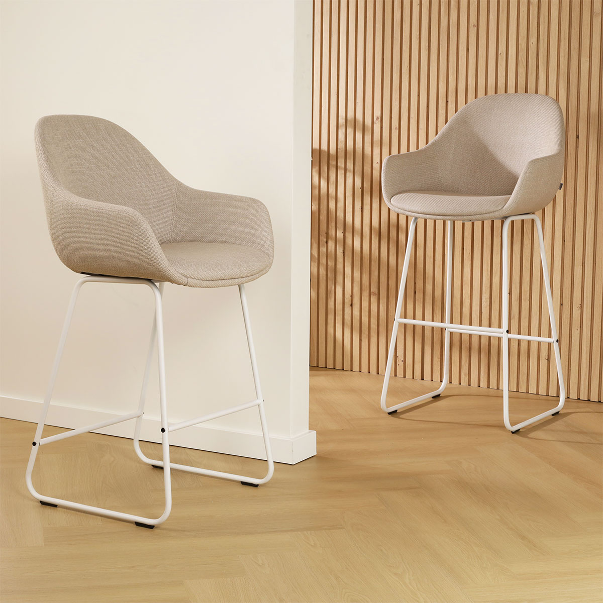 Barkruk Nino-Mae beige - wit onderstel - 75 cm