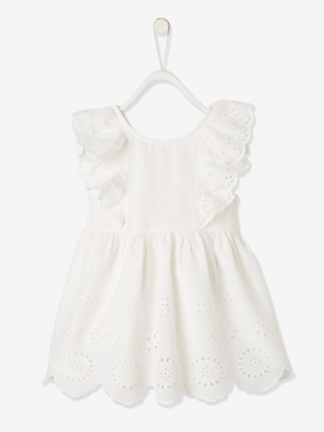 Conjunto para cerimônia infantil com vestido, calcinha e tiara, na cor branca lisa.
