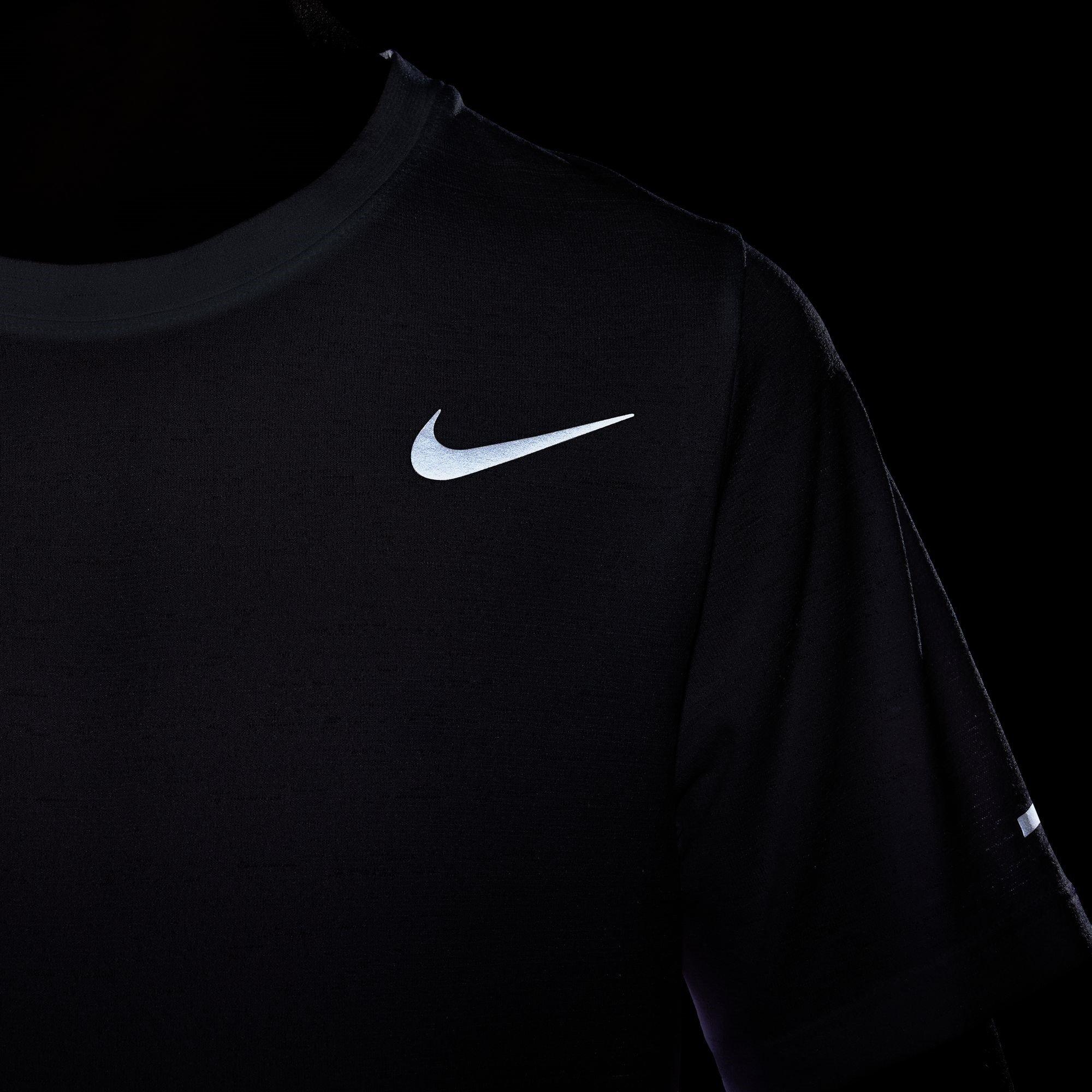 Nike Dri FIT Miler Big Kids(Boys) Training Top