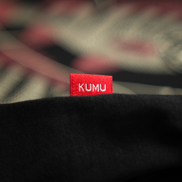 T-shirt Kumu Lure Them In Tee