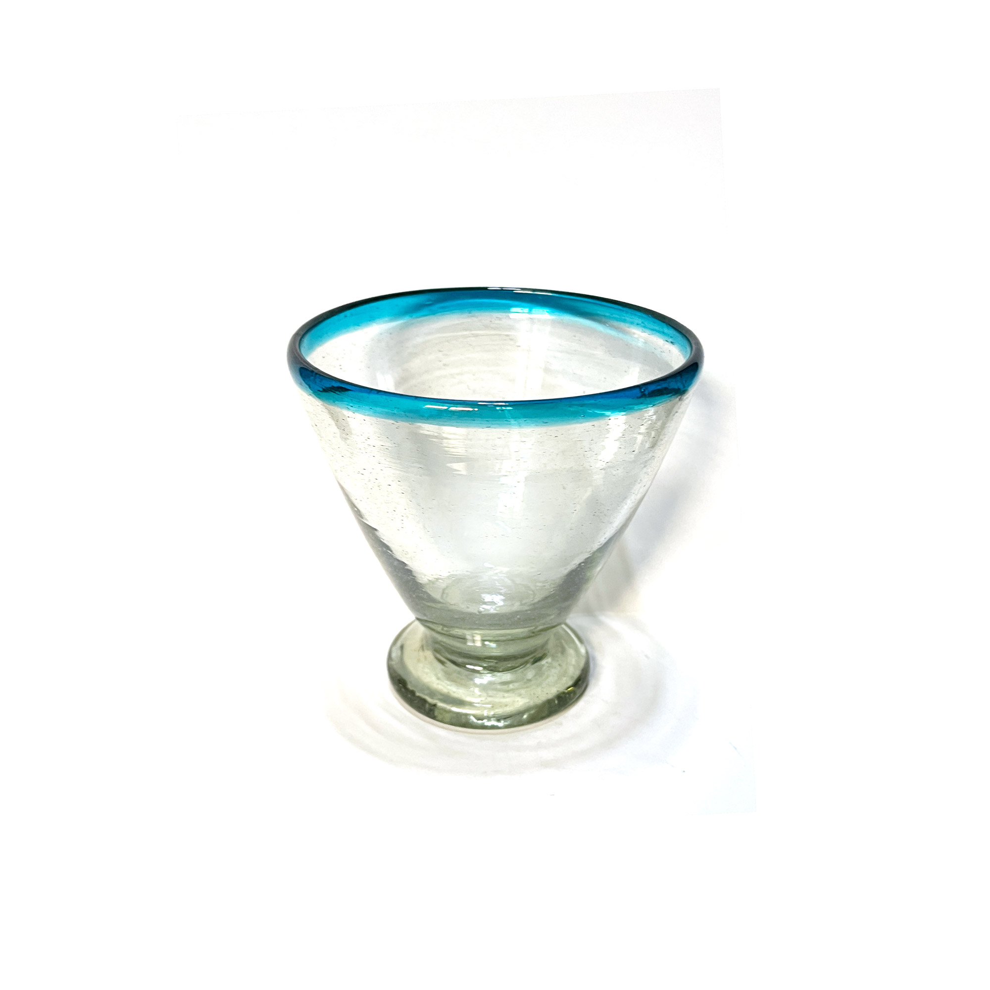 Martiniglas mit blauem Rand, mundgeblasen, H 12 cm, Ø 12 cm zu 11,80