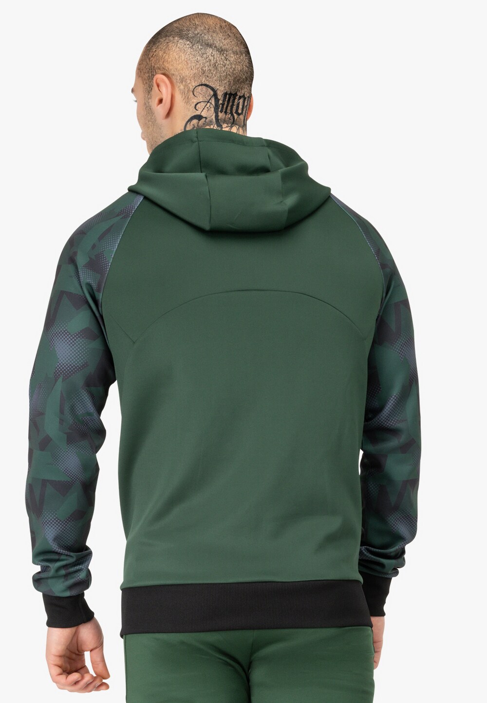 Tapout Herren Funktionsoberteil mit Kapuze normale Passform TRAINING HOODIE