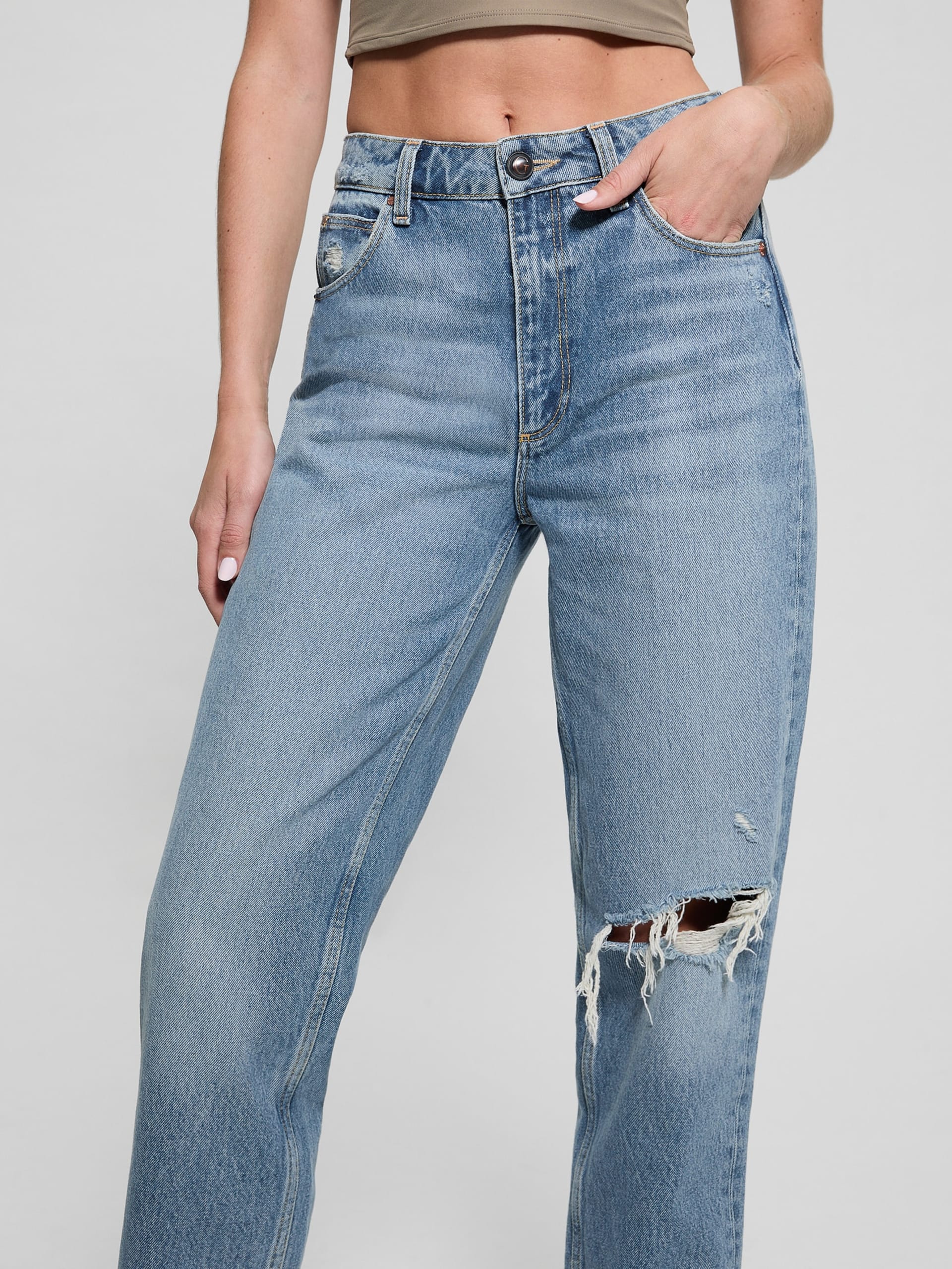 Calça jeans mom eco destroyed