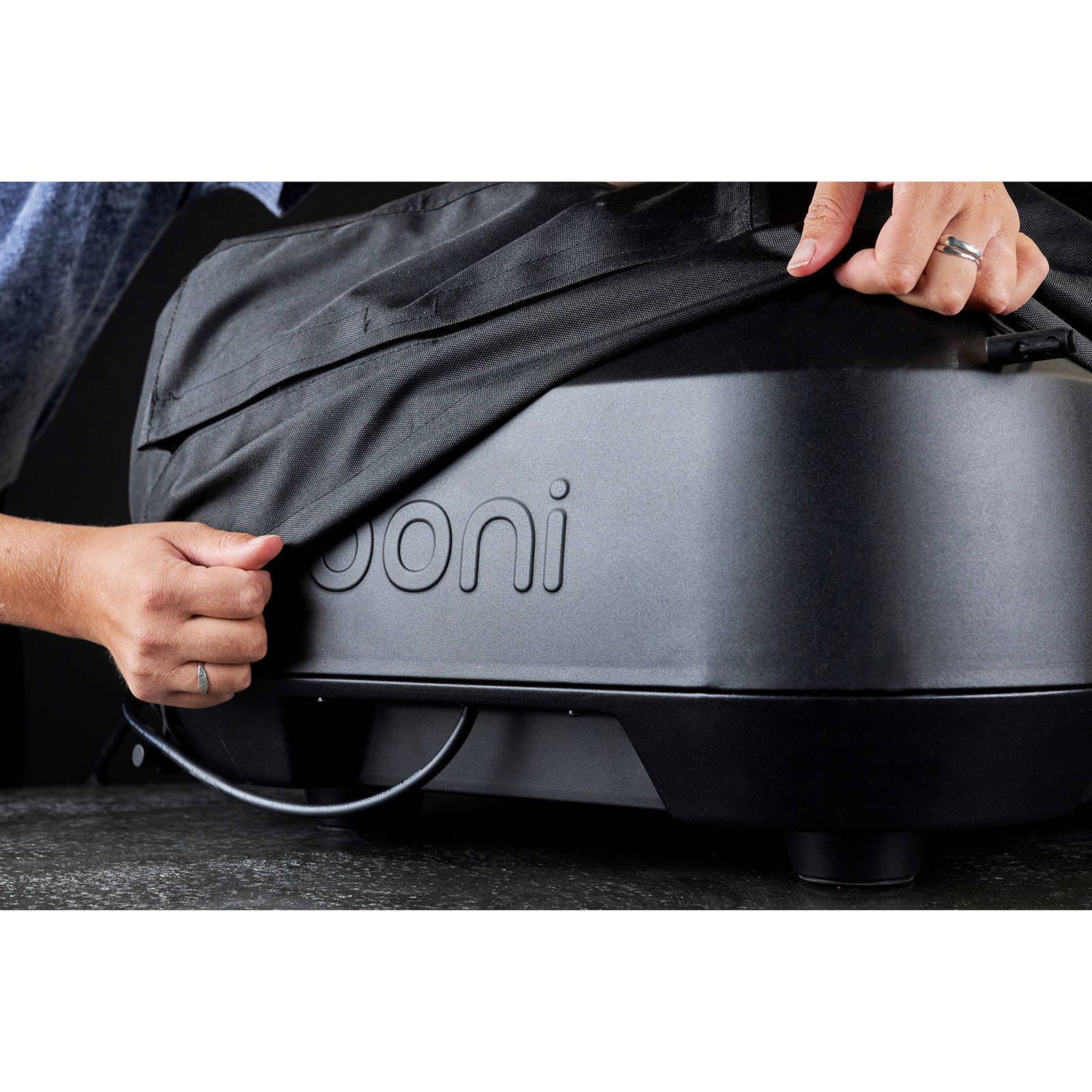 Ooni pizzaoven hoes Volt 12