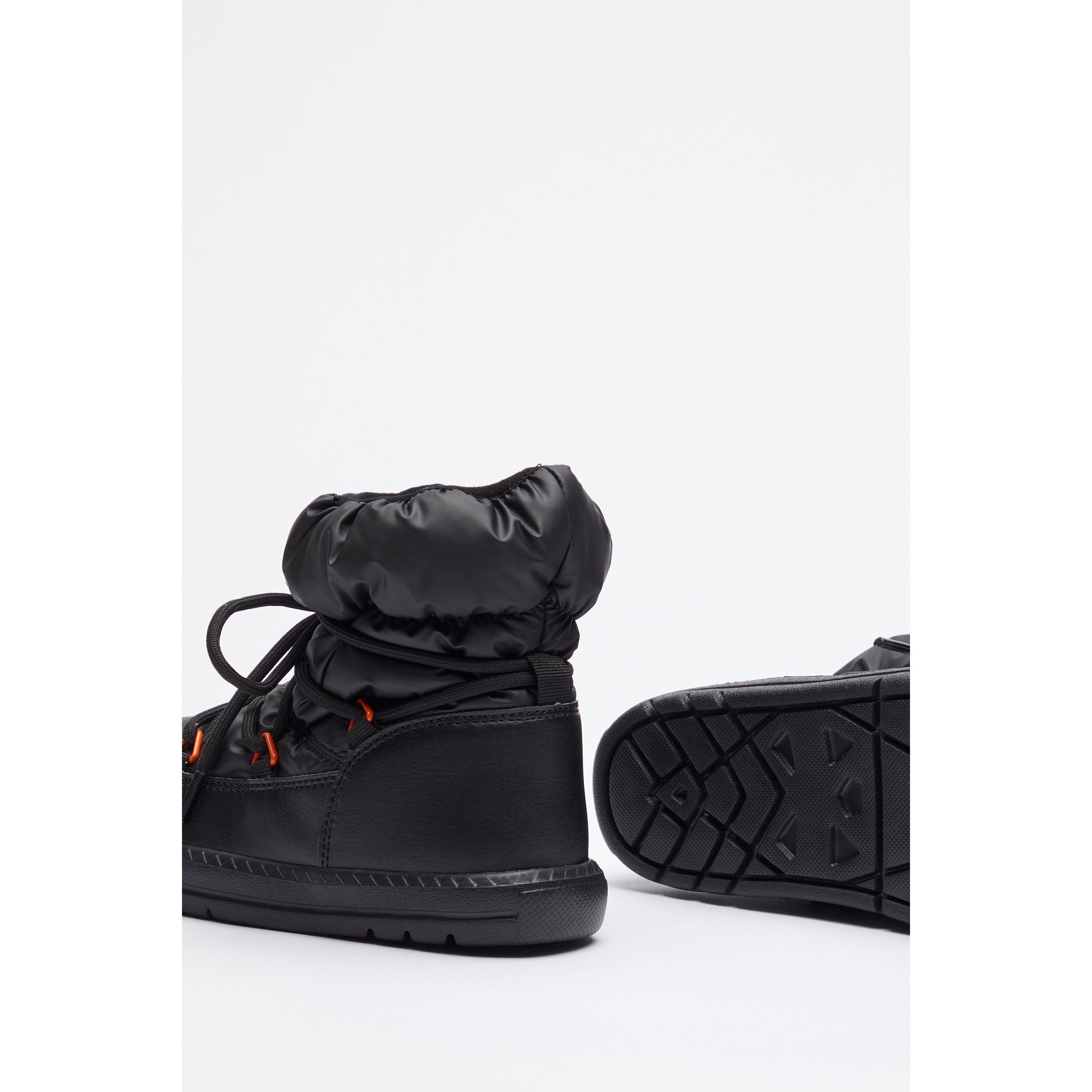 Be You Studio Lace Detail Snow Boot