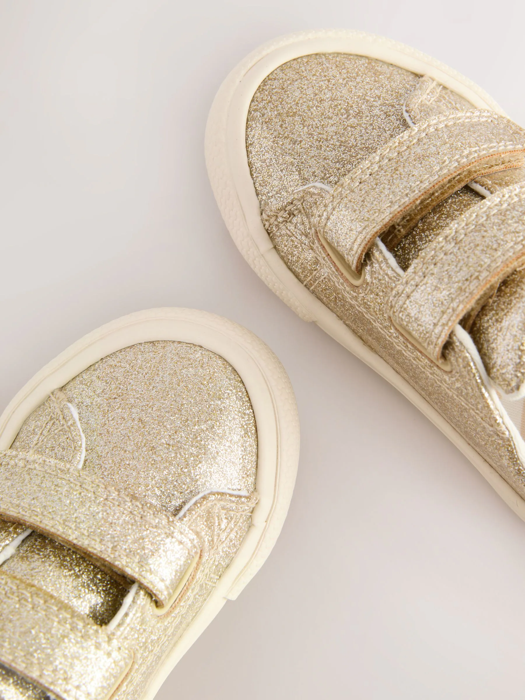 Goud - Sneakers met dikke zool en klittenbandsluiting
