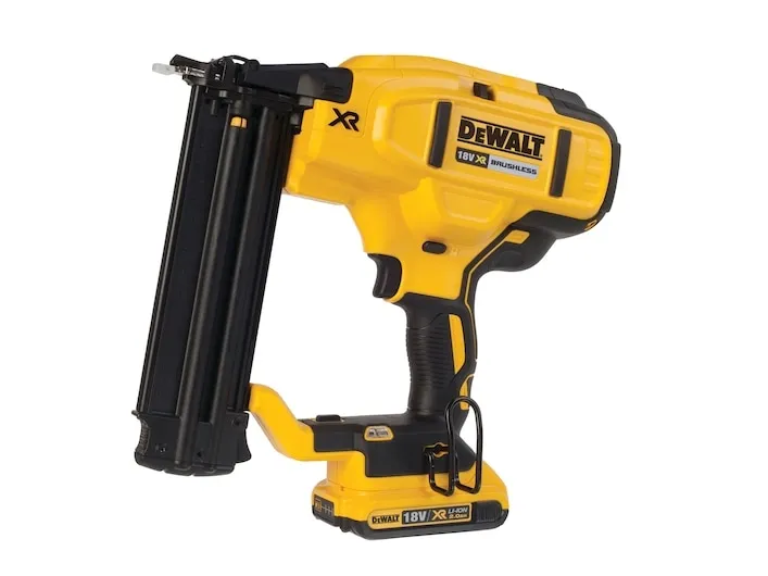 DEWALT 18V 18Ga 15-54mm 2x2.0Ah børsteløs sømmer DCN680D2