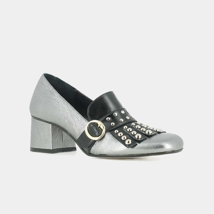 Mocassins à pattes frangées et cabochons  en cuir métallisé acier