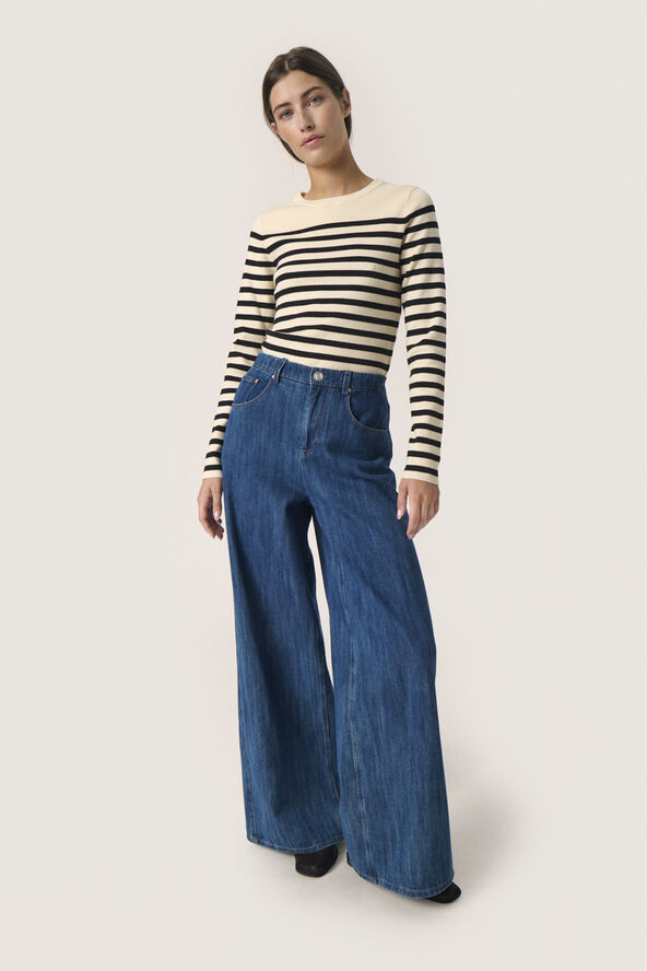 Soaked in Luxury SLPina Striped Pullover LS White with black stripe