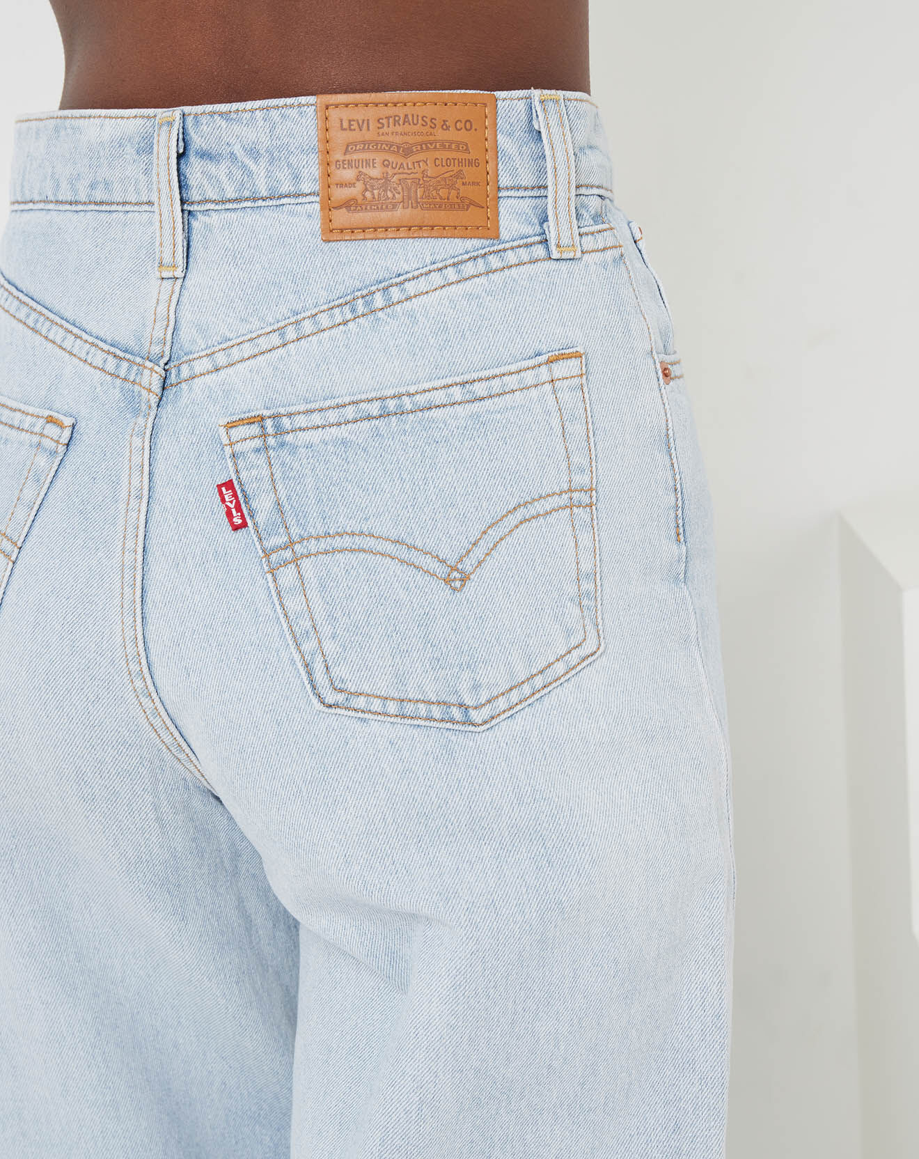 Levi's® Jean Balloon  courbure sur les hanches bleu
