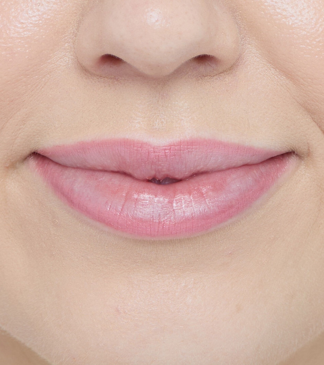 Revolution - Delineador labial Pout Liner - Kiss Baby Pink
