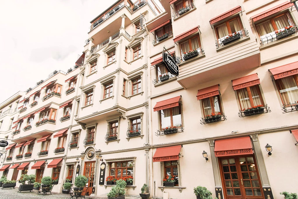 Celal Sultan Hotel Special category Logies en ontbijt - Hotel