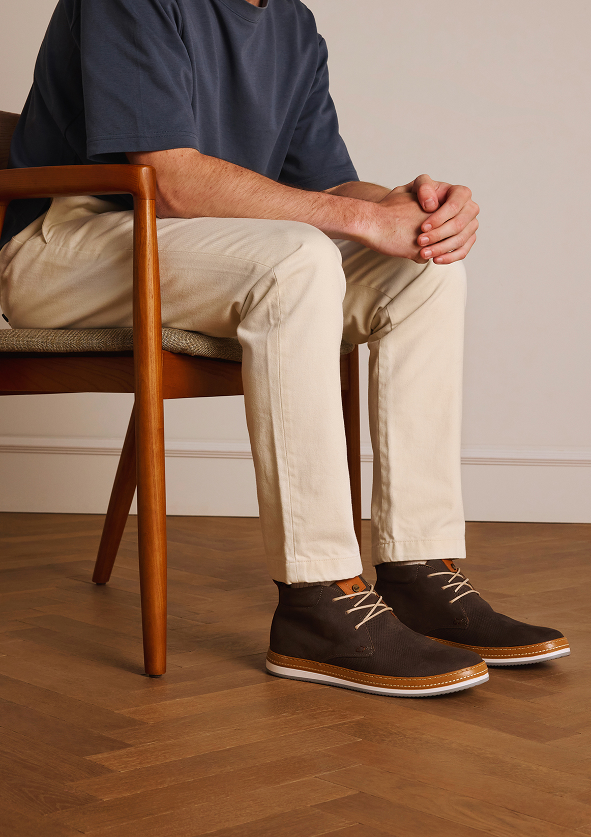 Taupe nubuck veterboots