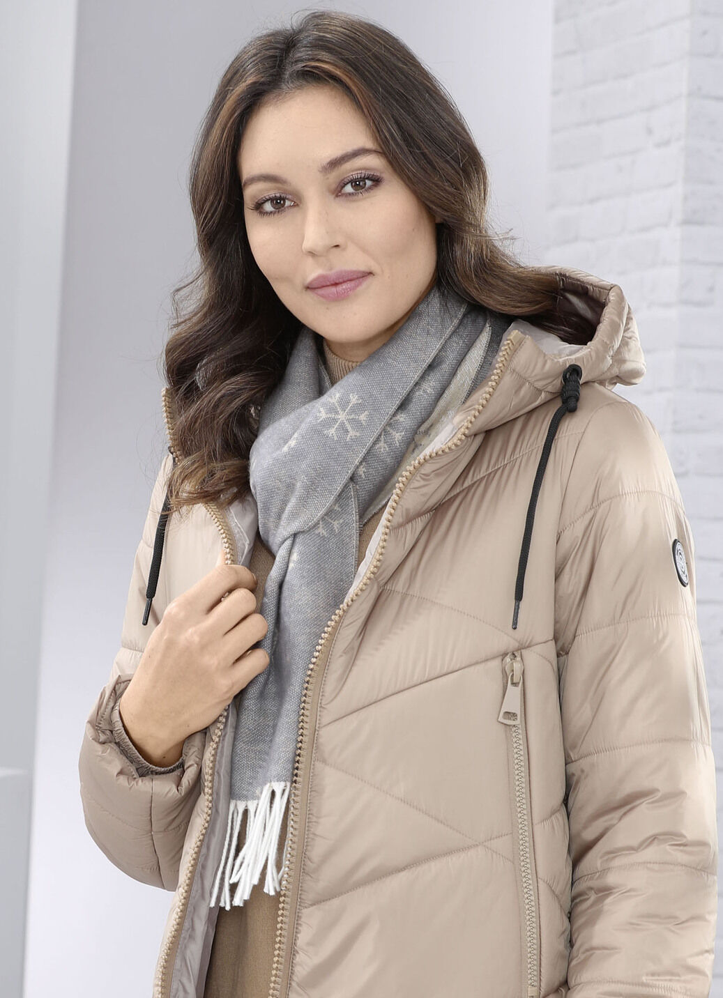 Schal mit Schneeflocken-Dessin