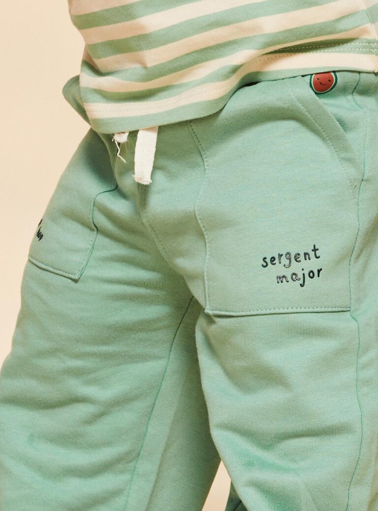 Pantalon en molleton vert amande