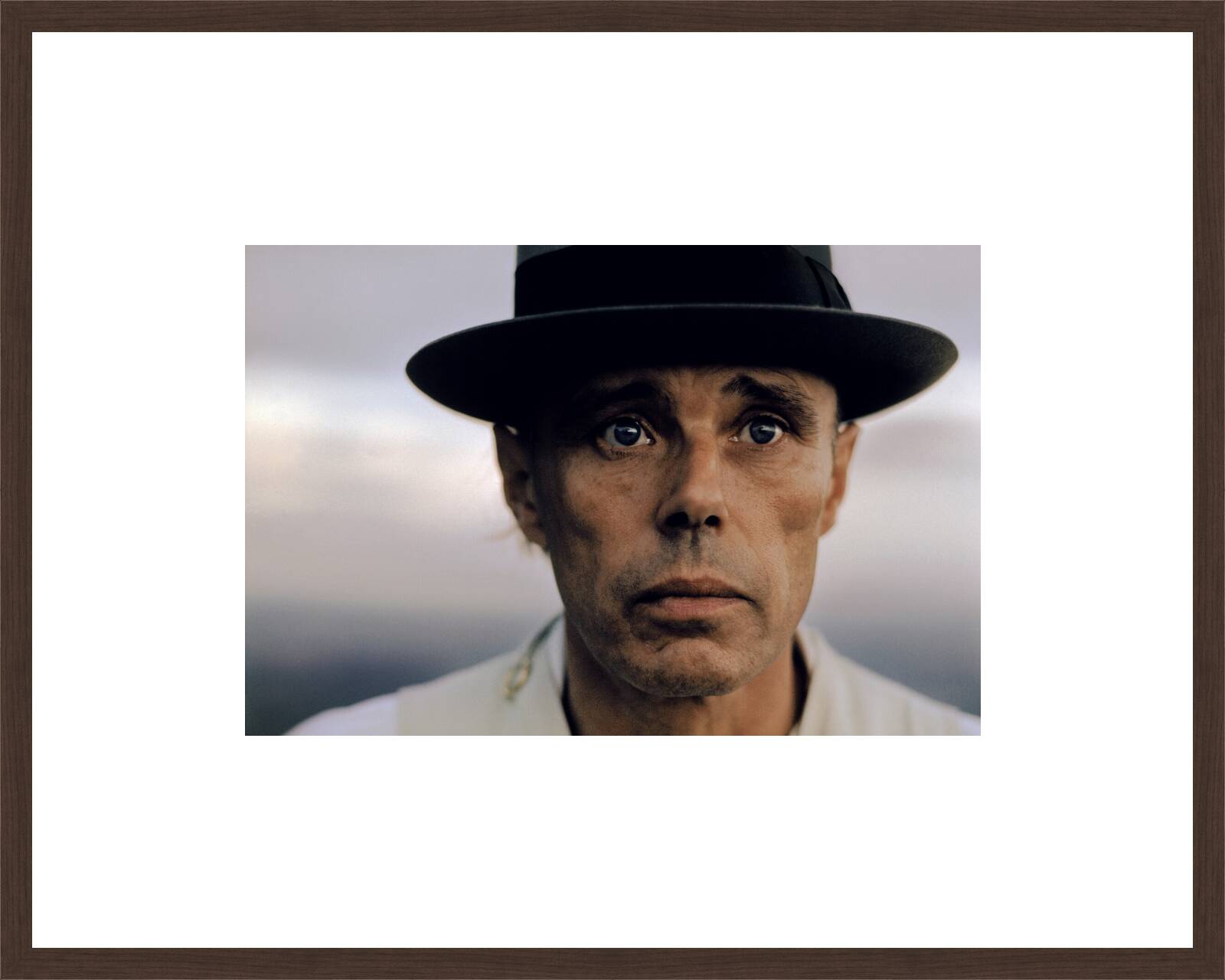 Joseph Beuys, Schottland 1974 by Robert Lebeck - Limited Edition. Edition of: 100. Signed.